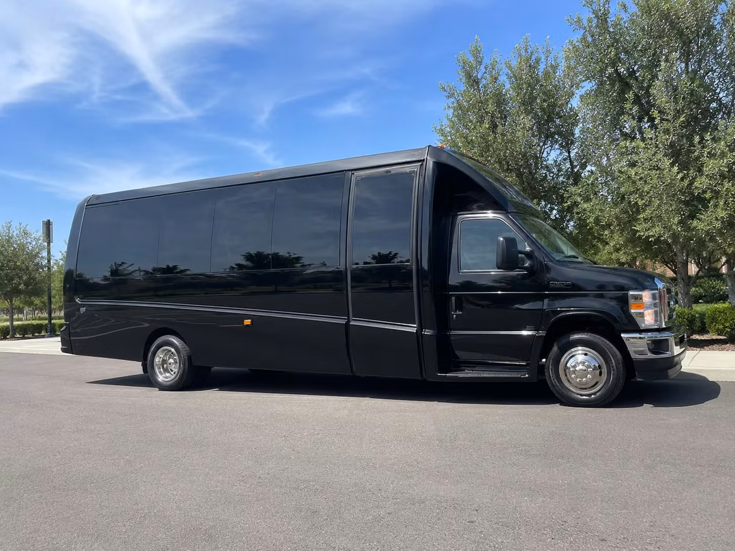 albuquerque 20 passenger minibus rental