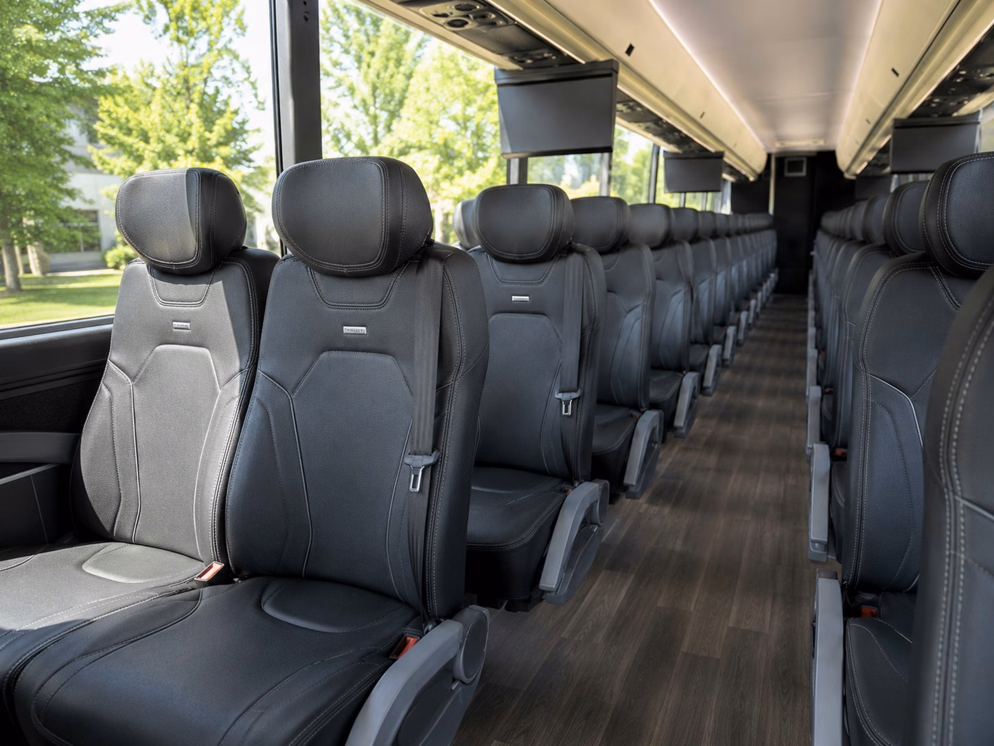 charter buses and minibuses for old town albuquerque ceremony venues